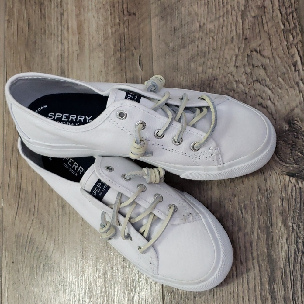 SPERRY LACE-UP CANVAS SNEAKERS